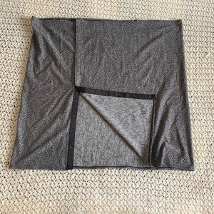 Lululemon Vinyasa Scarf Rulu, black/grey, like new